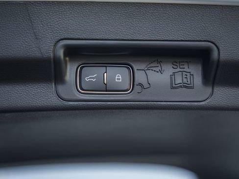 New 2026 Ford Explorer Active w/ Active Comfort Package image 15