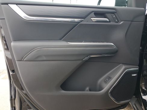 New 2025 GMC Acadia Elevation image 41