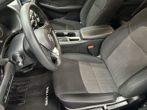 Used 2024 Nissan Sentra SV FWD image 10