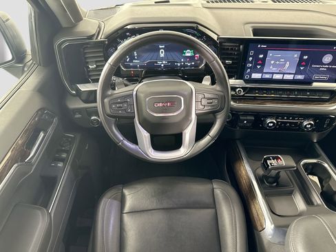 Used 2022 GMC Sierra 1500 Elevation w/ Elevation Premium Package image 27