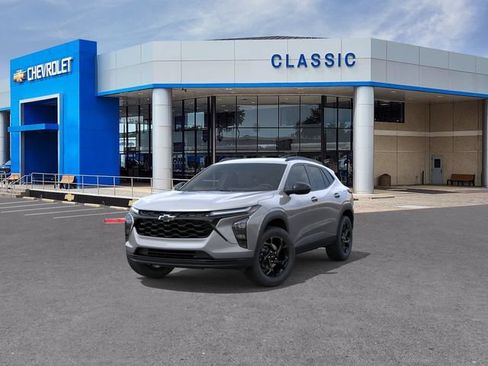 New 2026 Chevrolet Trax LT FWD image 8