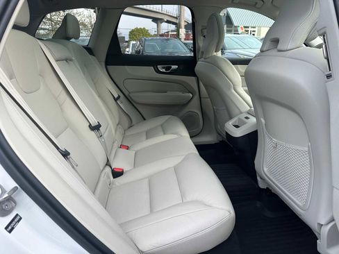 Used 2025 Volvo XC60 B5 Plus w/ Protection Package Premier image 12