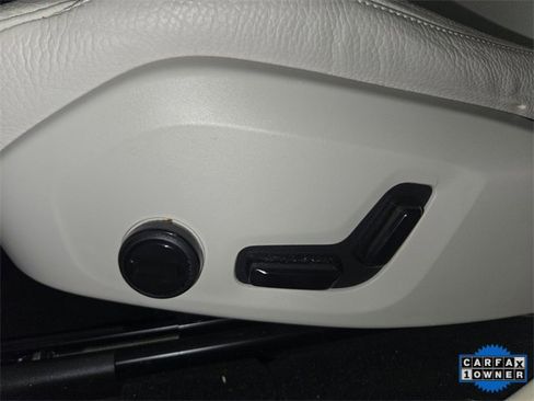 Used 2023 Volvo XC60 B5 Plus w/ Protection Package Premier image 12