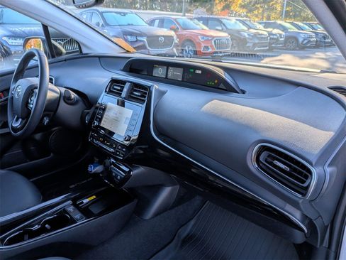 Used 2021 Toyota Prius XLE image 37