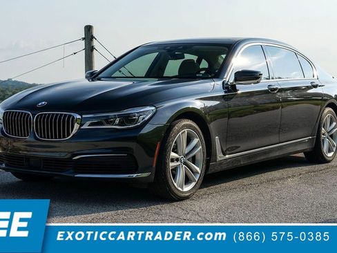 Used 2019 BMW 750i xDrive w/ Executive Package AWD/4WD image 1