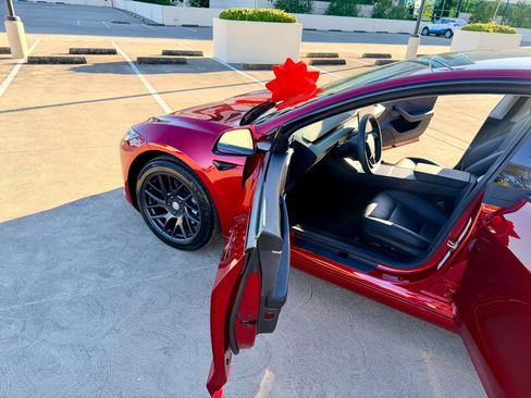 Used 2024 Tesla Model 3 Long Range AWD/4WD image 13