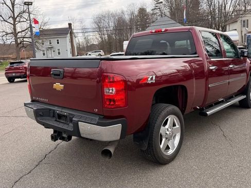 Used 2014 Chevrolet Silverado 2500 LT w/ Custom Sport Truck Package image 4