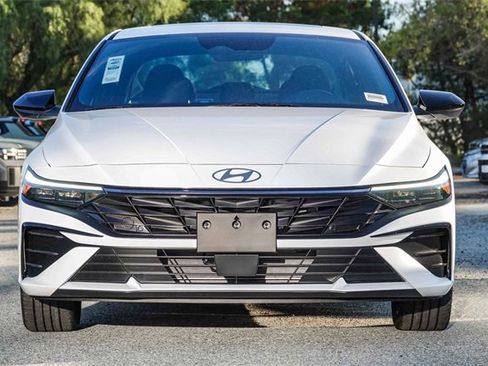 New 2026 Hyundai Elantra SEL Sport image 2