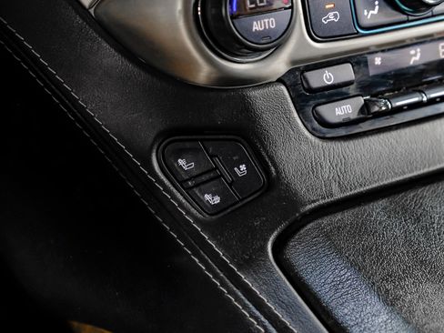 Used 2020 GMC Yukon XL Denali RWD image 32