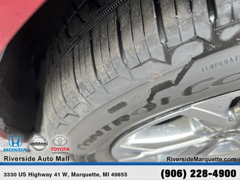 Used 2021 Toyota Sienna XSE AWD/4WD image 12