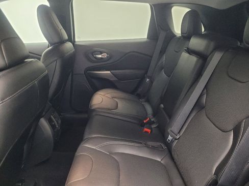 Used 2022 Jeep Cherokee Limited w/ Elite Package image 18