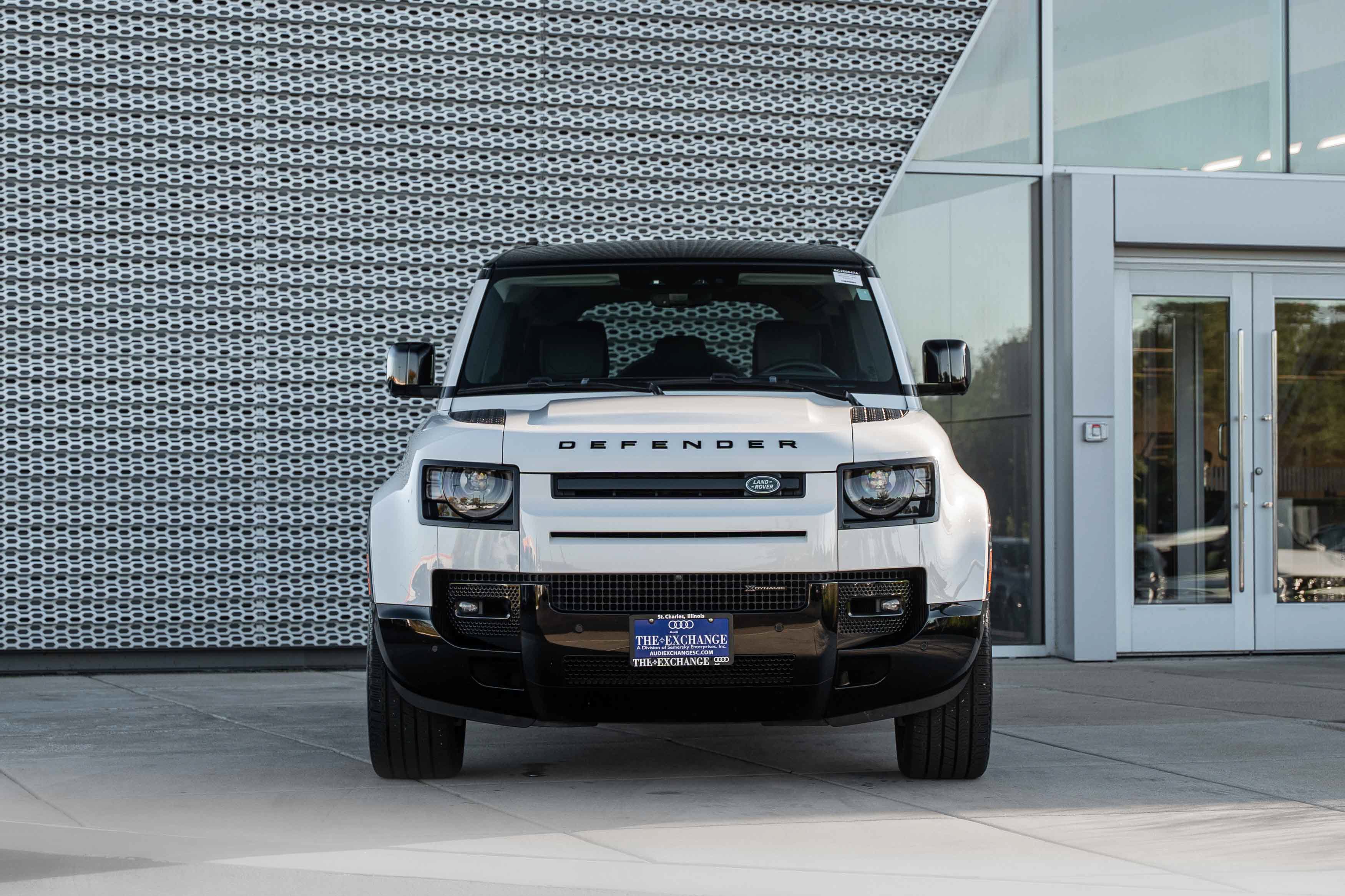Used 2023 Land Rover Defender 110 X-Dynamic SE AWD/4WD image 33