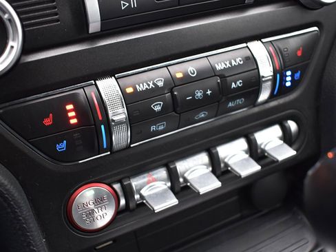 Used 2021 Ford Mustang Premium image 7