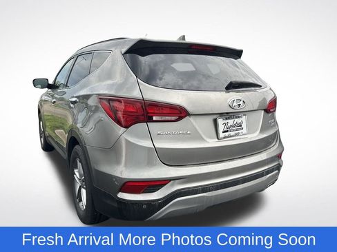 Used 2017 Hyundai Santa Fe Sport w/ 2.4L Tech Package 04 AWD/4WD image 4