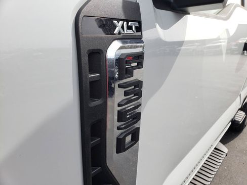 New 2026 Ford F350 XLT w/ FX4 Off-Road Package AWD/4WD image 10