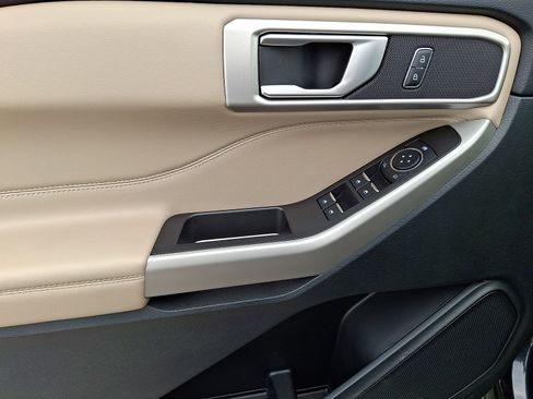 Certified 2024 Ford Explorer XLT w/ Equipment Group 202A image 16