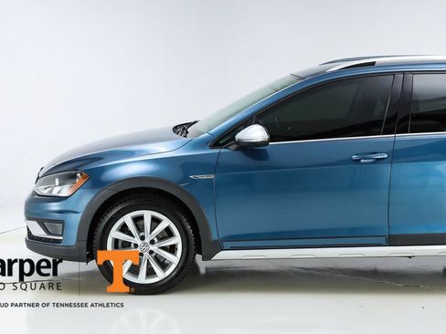 Used 2017 Volkswagen Golf Alltrack S AWD/4WD image 40