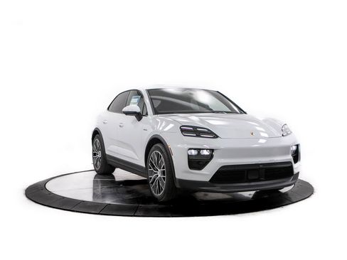 New 2026 Porsche Macan Electric RWD image 9