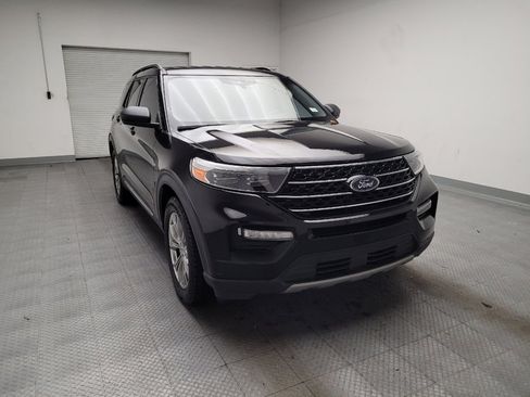 Used 2020 Ford Explorer XLT w/ Equipment Group 202A image 14