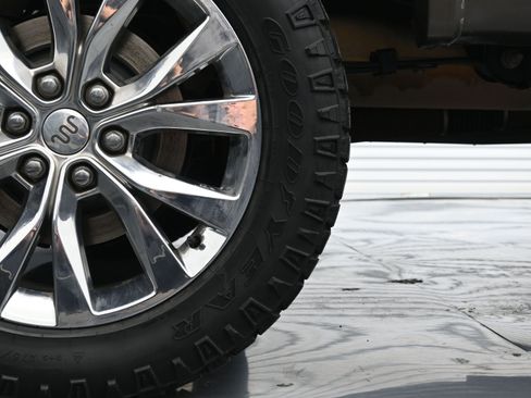 Used 2016 Ford F150 King Ranch w/ Equipment Group 601A Luxury image 43