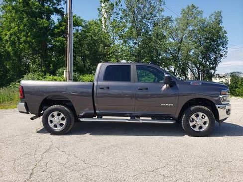Used 2026 RAM 2500 Big Horn AWD/4WD image 2