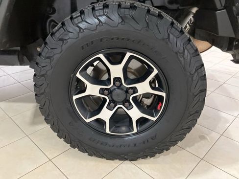 Used 2019 Jeep Wrangler Unlimited Rubicon image 27
