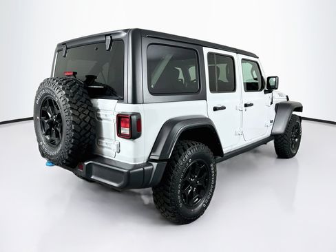Used 2023 Jeep Wrangler Unlimited w/ Cold Weather Group AWD/4WD image 9