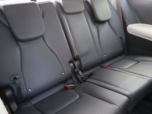 Used 2023 Kia Carnival SX Prestige FWD image 27