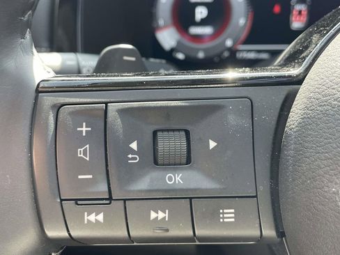 Used 2024 Nissan Pathfinder Platinum image 26