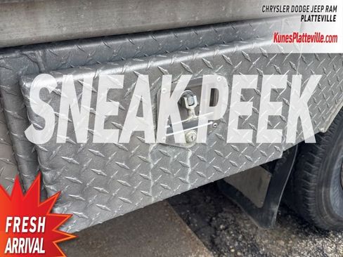 Used 2015 RAM 3500 Tradesman w/ Chrome Appearance Group image 11