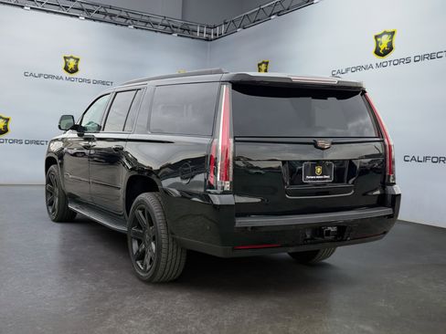 Used 2019 Cadillac Escalade ESV Premium Luxury image 3