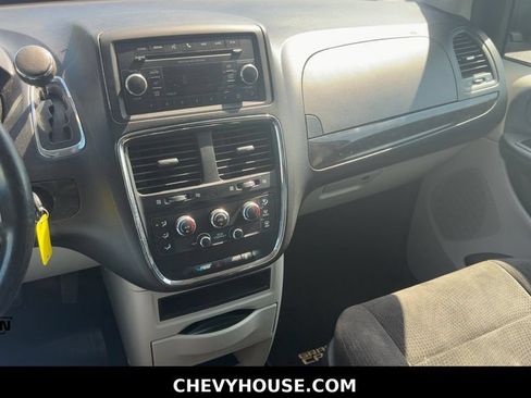 Used 2012 Dodge Grand Caravan SE FWD image 12