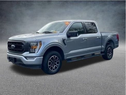 Used 2023 Ford F150 XLT w/ Equipment Group 302A High image 8