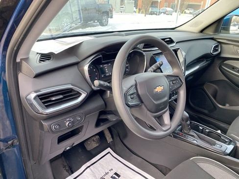 Used 2021 Chevrolet TrailBlazer LT w/ Convenience Package image 10