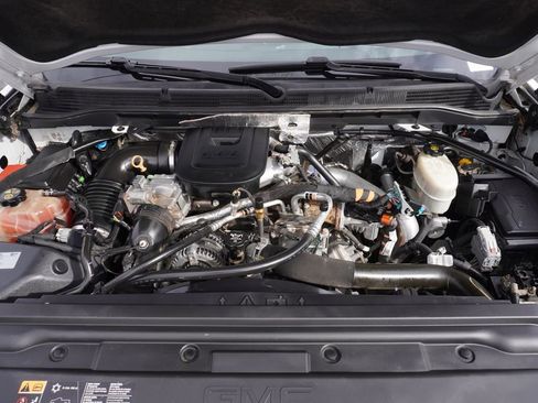 Used 2016 GMC Sierra 3500 Denali w/ Duramax Plus Package image 7