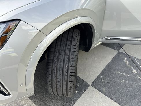 Used 2025 Volvo XC90 B5 Plus image 12