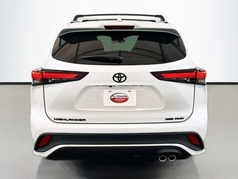New 2026 Toyota Highlander XSE image 5
