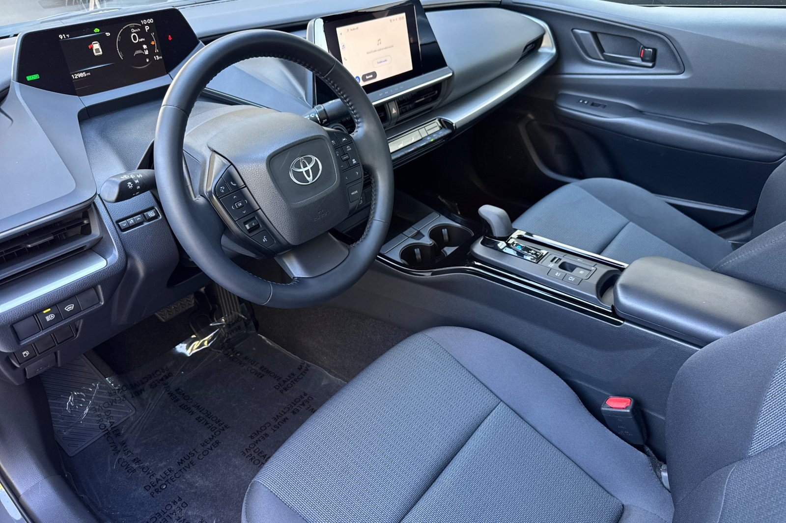 Used 2026 Toyota Prius LE FWD image 4