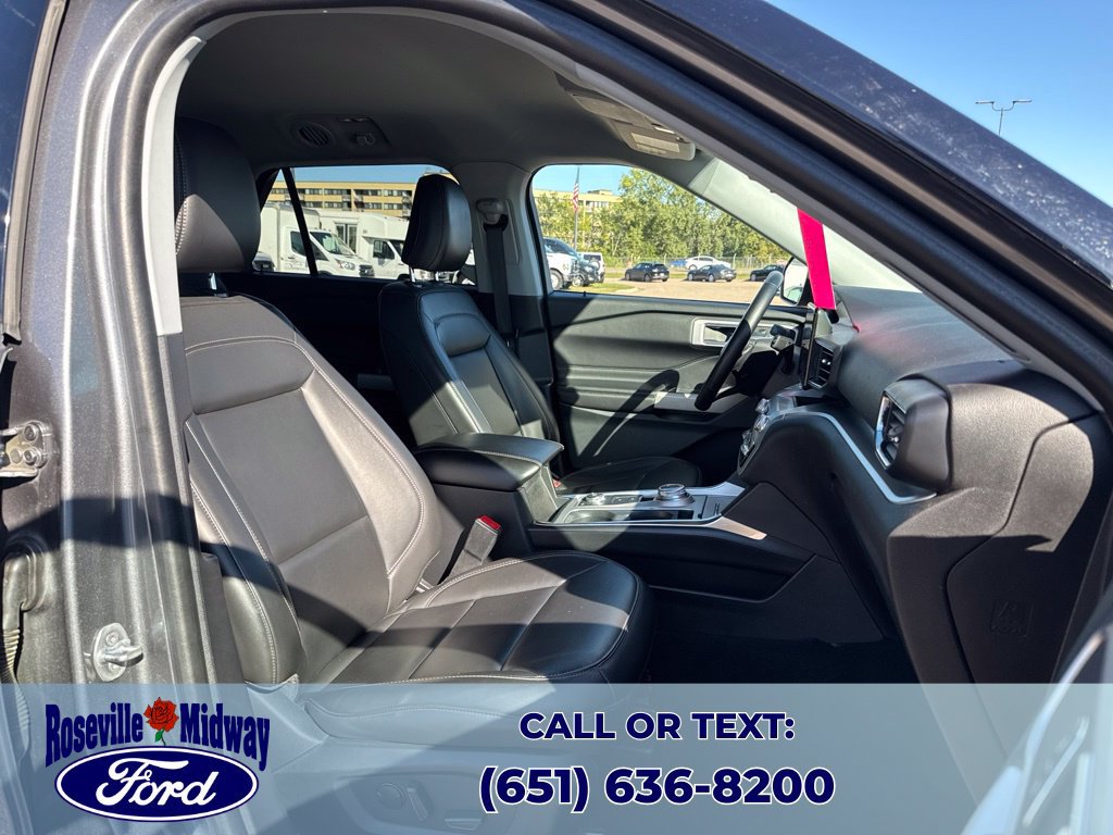 Used 2022 Ford Explorer XLT w/ Equipment Group 202A AWD/4WD image 30