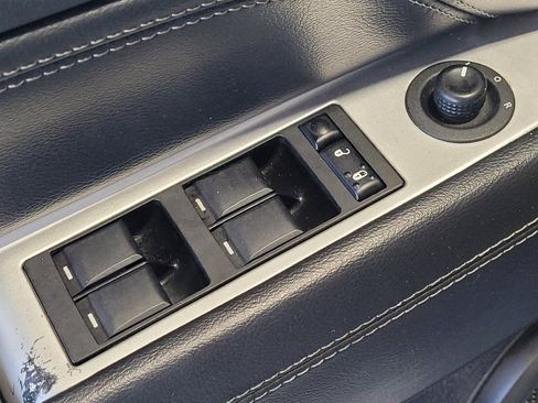 Used 2016 Jeep Compass Latitude image 27