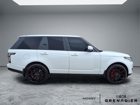 Used 2018 Land Rover Range Rover Supercharged image 8