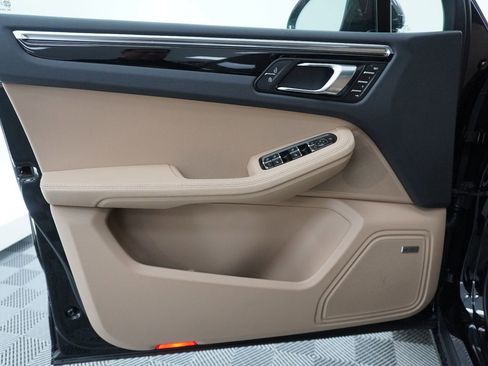 New 2026 Porsche Macan AWD/4WD image 15