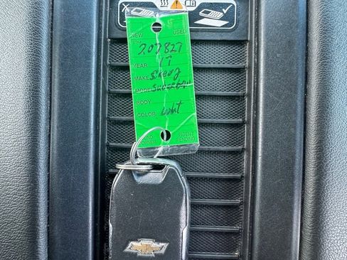 Used 2017 Chevrolet Suburban Premier image 30