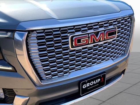 Used 2023 GMC Yukon Denali AWD/4WD image 30