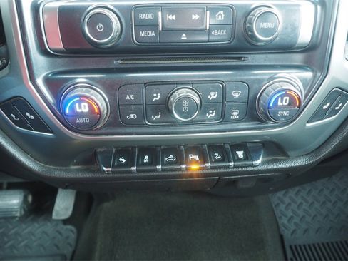 Used 2015 Chevrolet Silverado 3500 LT w/ LT Convenience Package image 10