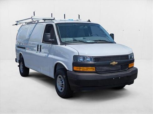 New 2025 Chevrolet Express 2500 w/ Driver Convenience Package image 7
