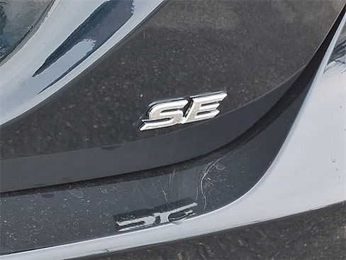 Used 2019 Toyota Camry SE image 30