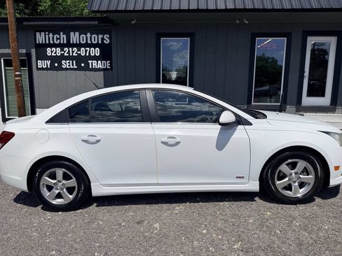 Used 2013 Chevrolet Cruze LT w/ RS Package FWD image 13