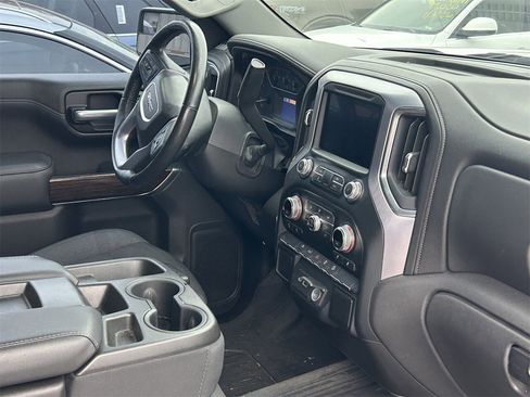 Used 2020 GMC Sierra 1500 Elevation w/ Elevation Value Package image 9