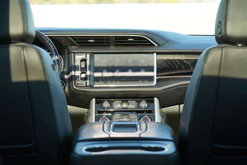Used 2021 GMC Yukon Denali w/ Denali Premium Package AWD/4WD image 73